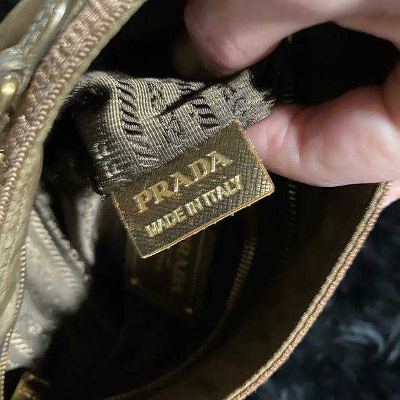 Prada gold crossbody pristine condition - Picture 10 of 10